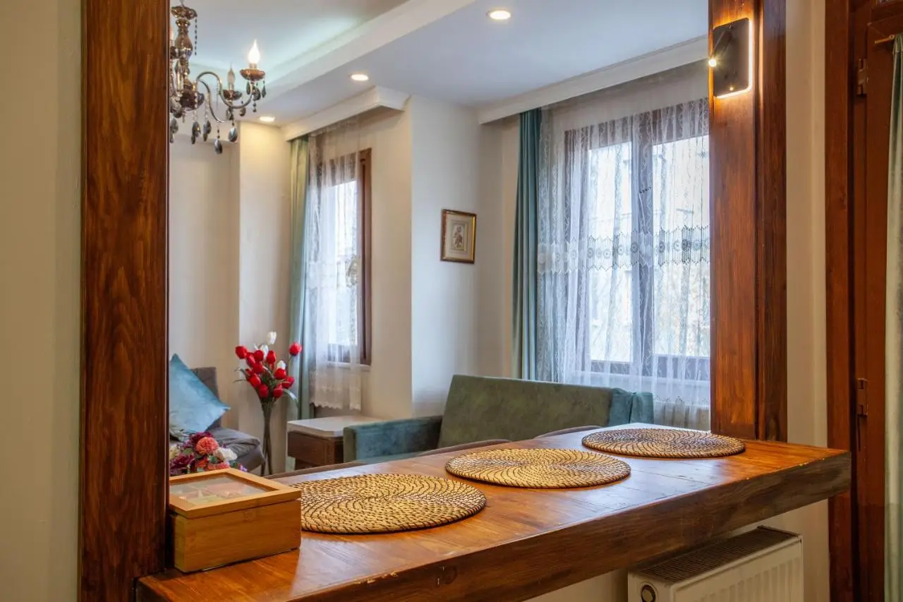 Mutlu flat