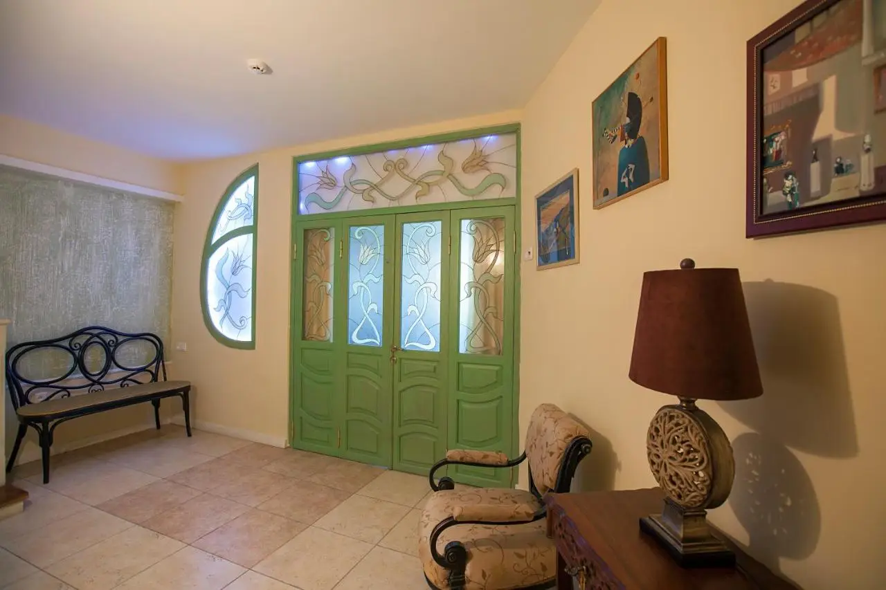 Caravan Villa