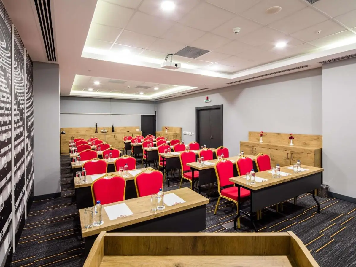 Ibis Istanbul West