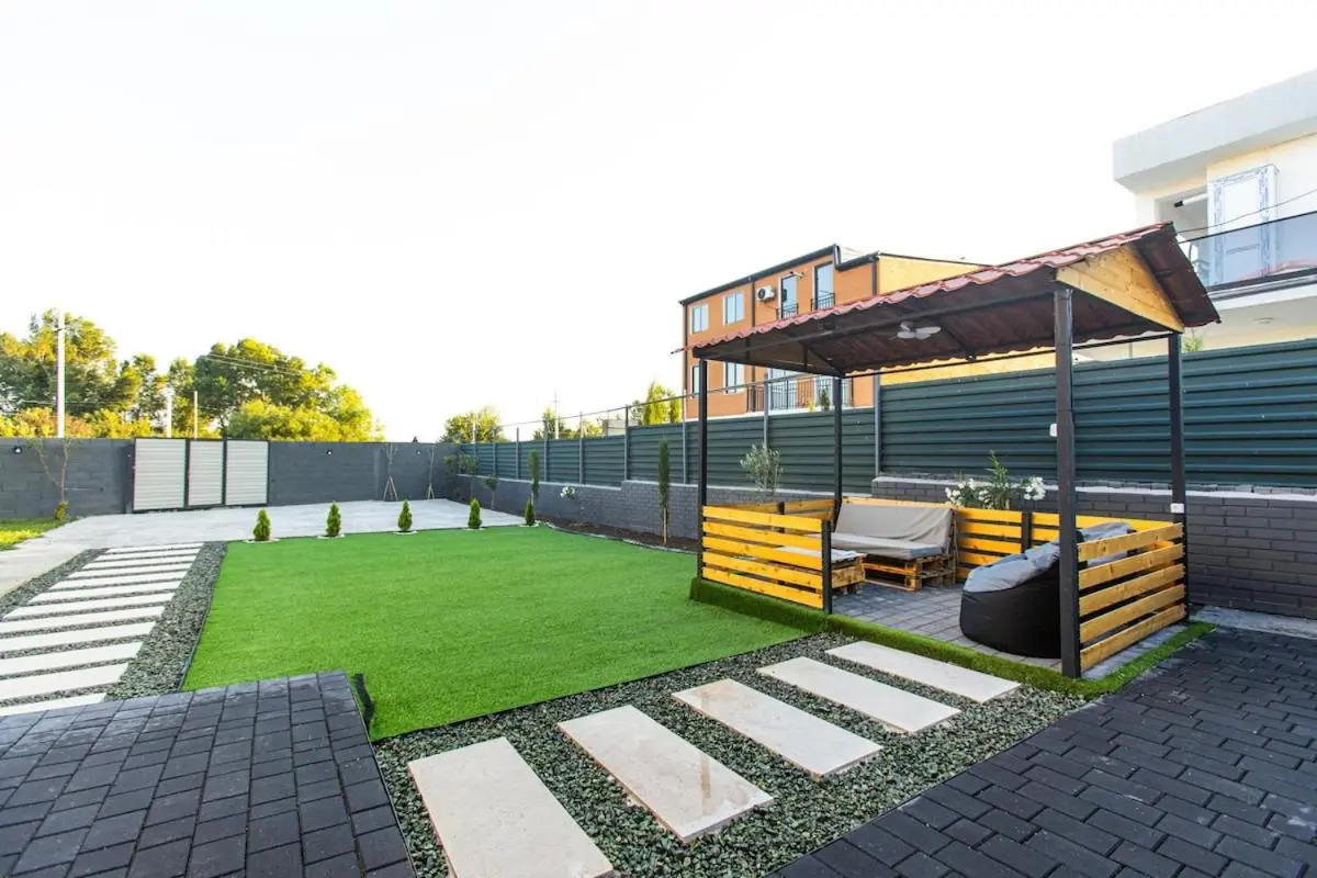 Brand-New 2BR House with Garden