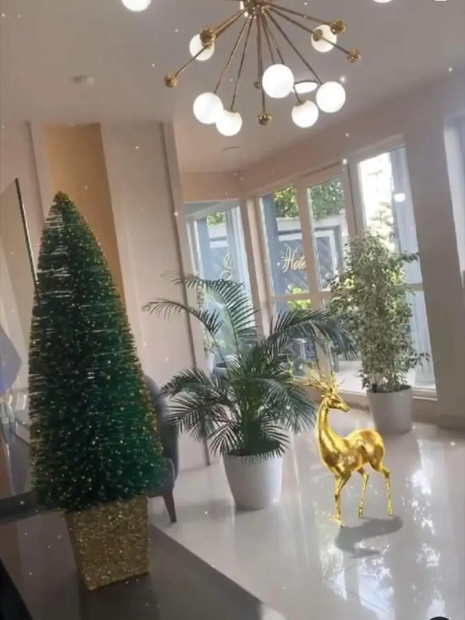 River S hotel