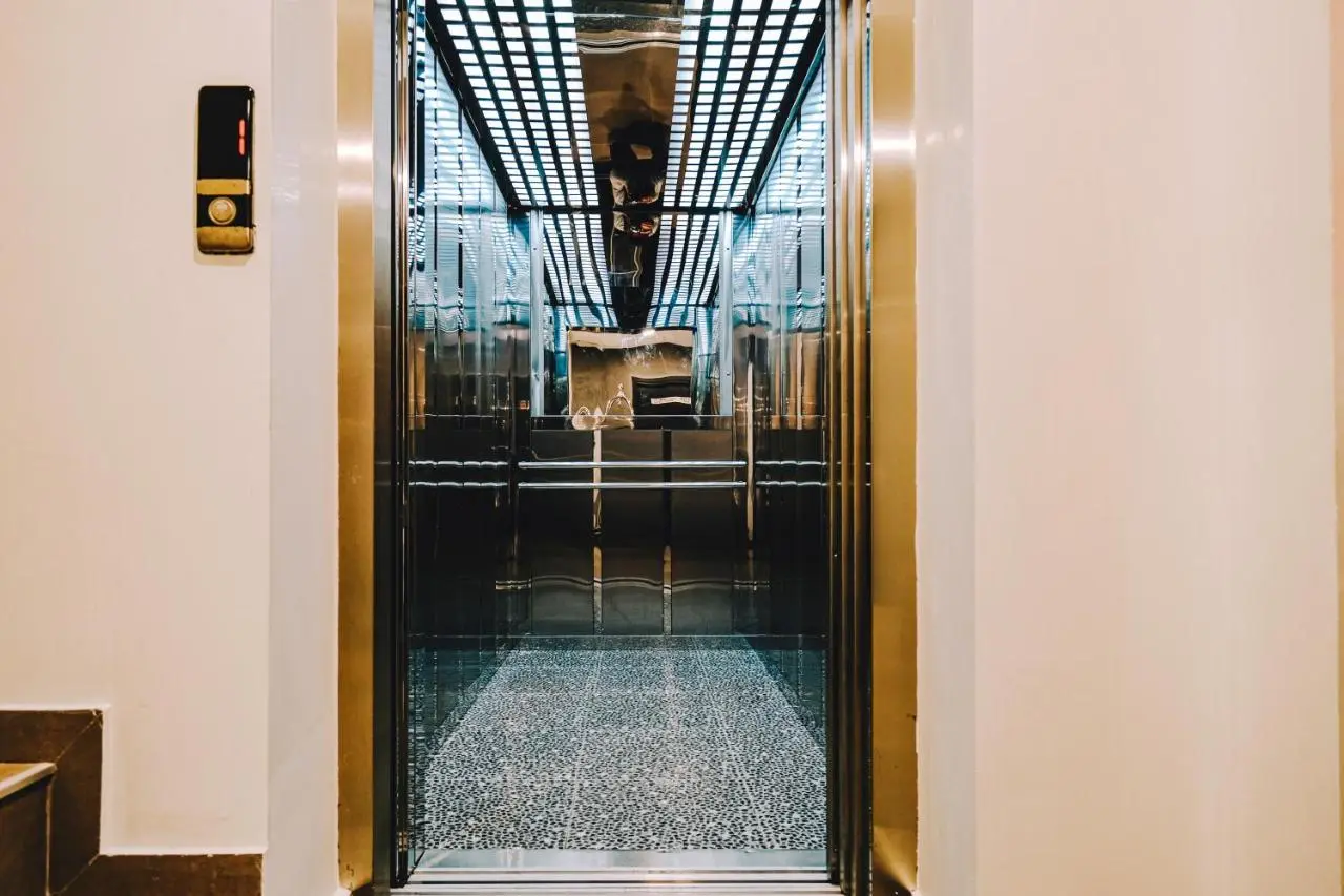 Hotel Doesi