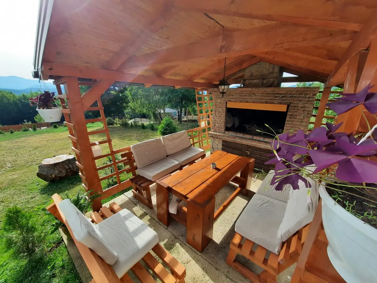Mountain House Brutusi 18
Bjelasnica/Trnovo bi