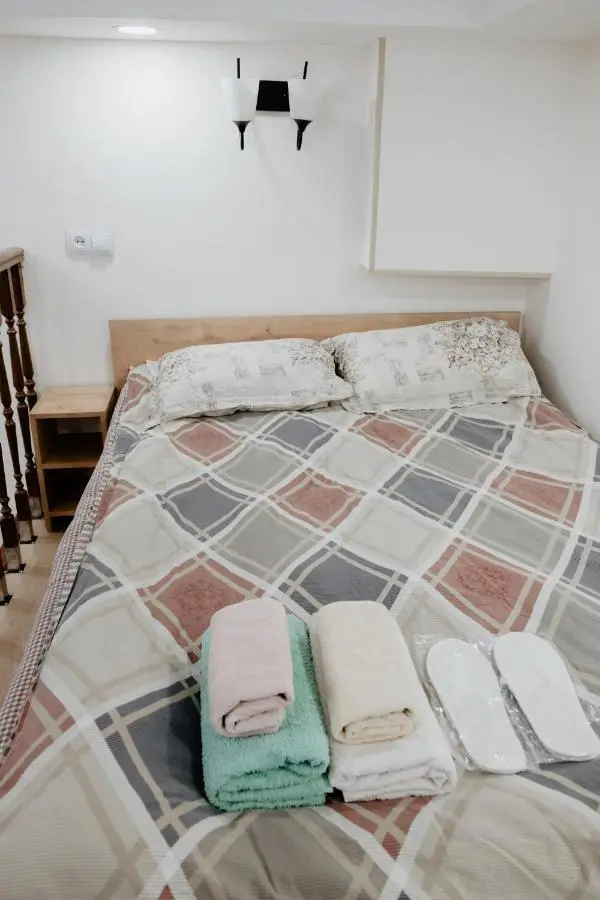 2 Signature Apartments on Agmashenebeli