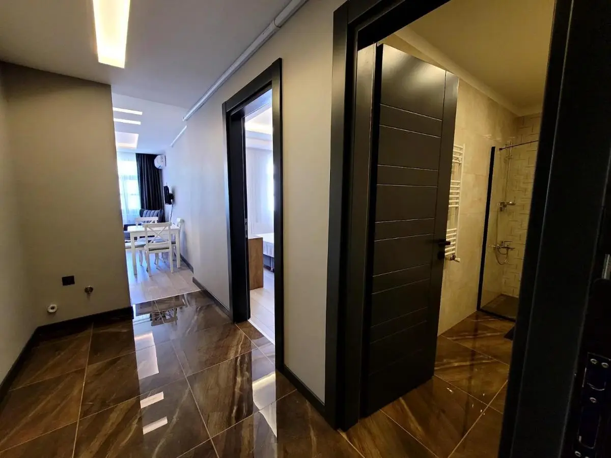 Levent Apart