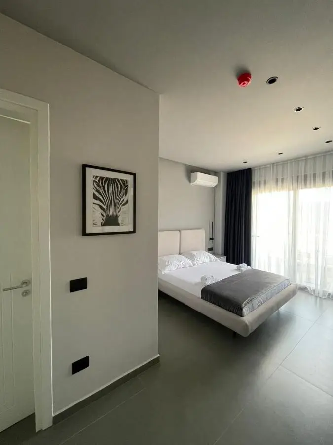 Lake View Rooms Ksamil