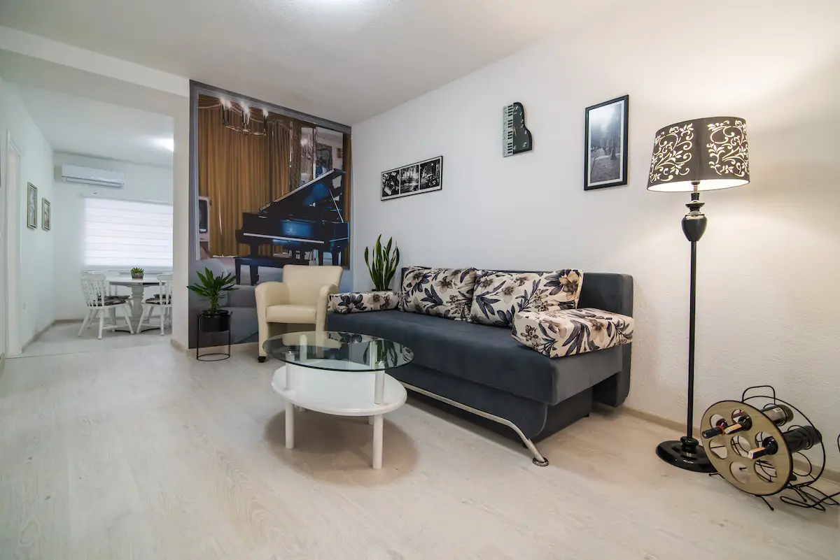 Love Apartment 2