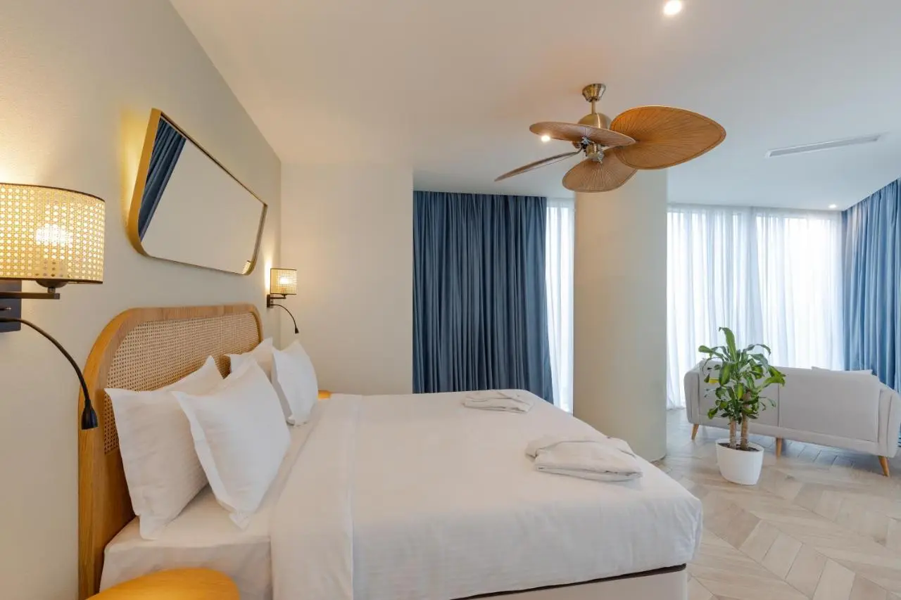 MiraMar Luxury Residences
