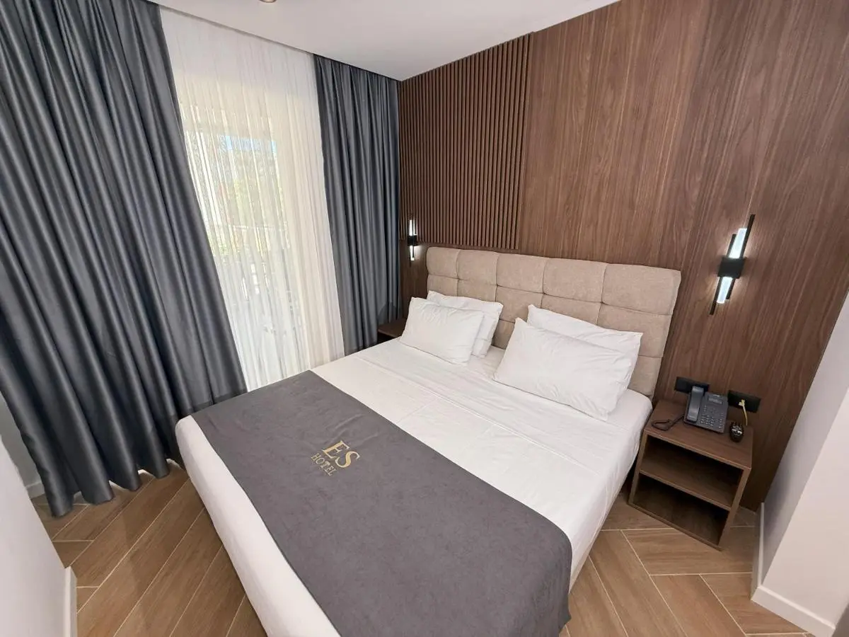 ES Hotel