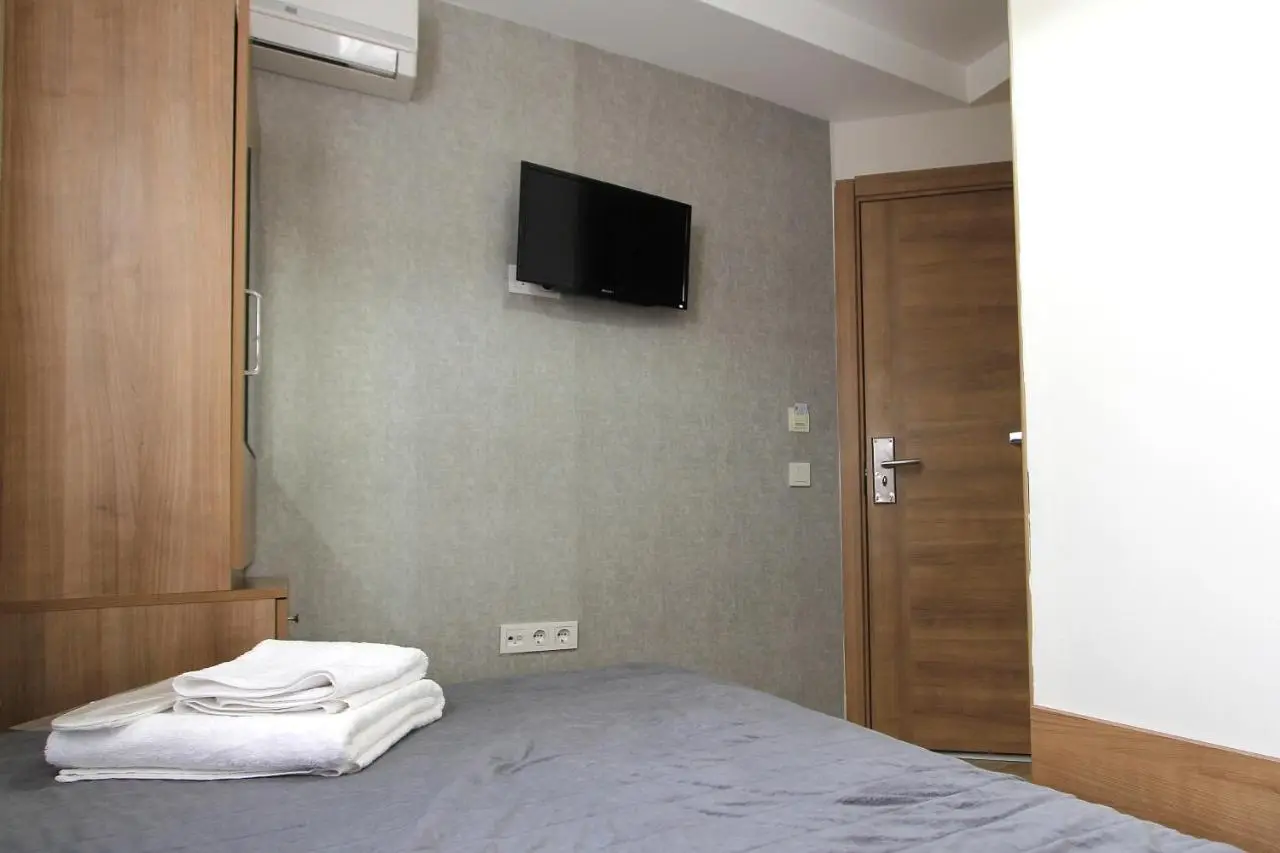 Metrohill Hotel