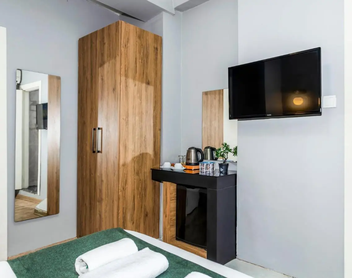 La Pera Suites Hotel