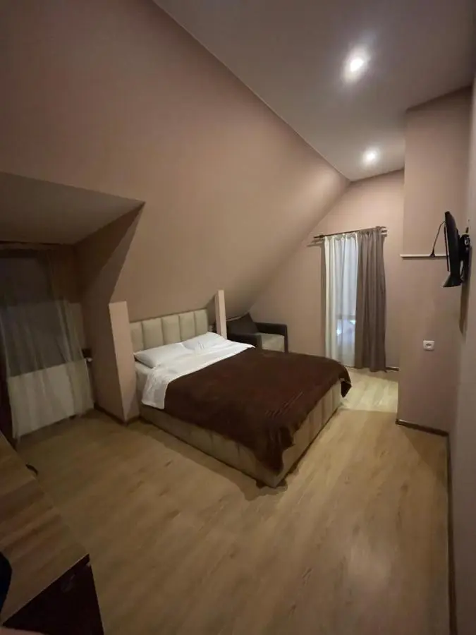 LOVELY HOUSE BAKURIANI