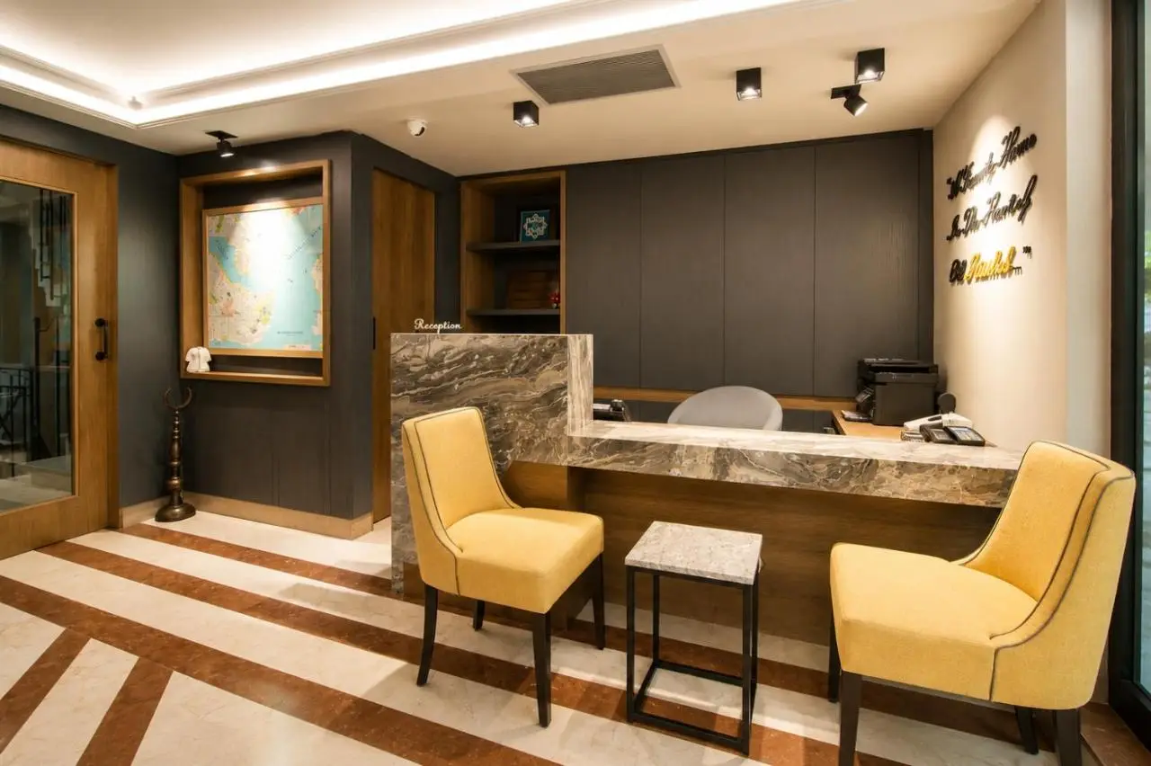 Seraglio Hotel & Suites