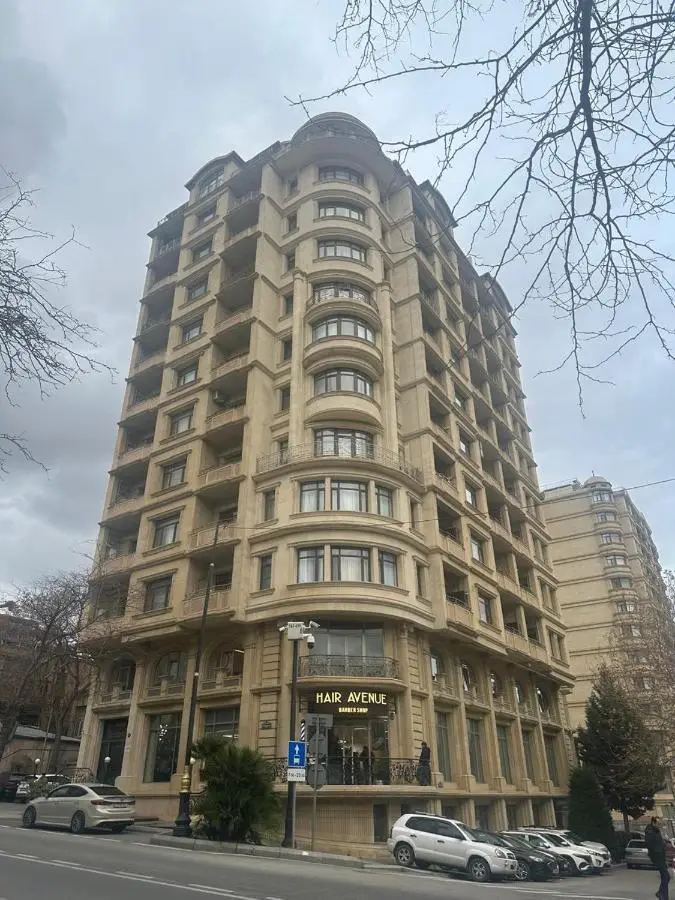 2 bathrooms apartment