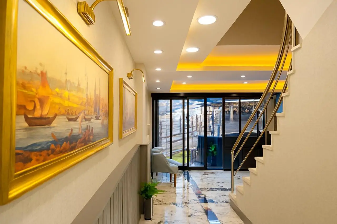 CALENBERG HOTEL