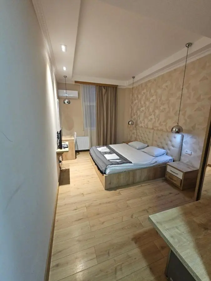 Happy Stay Hotel