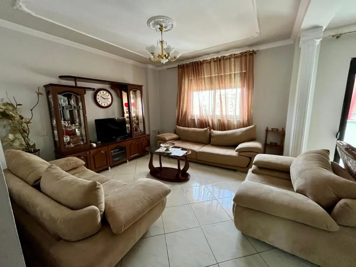 Era's apartment