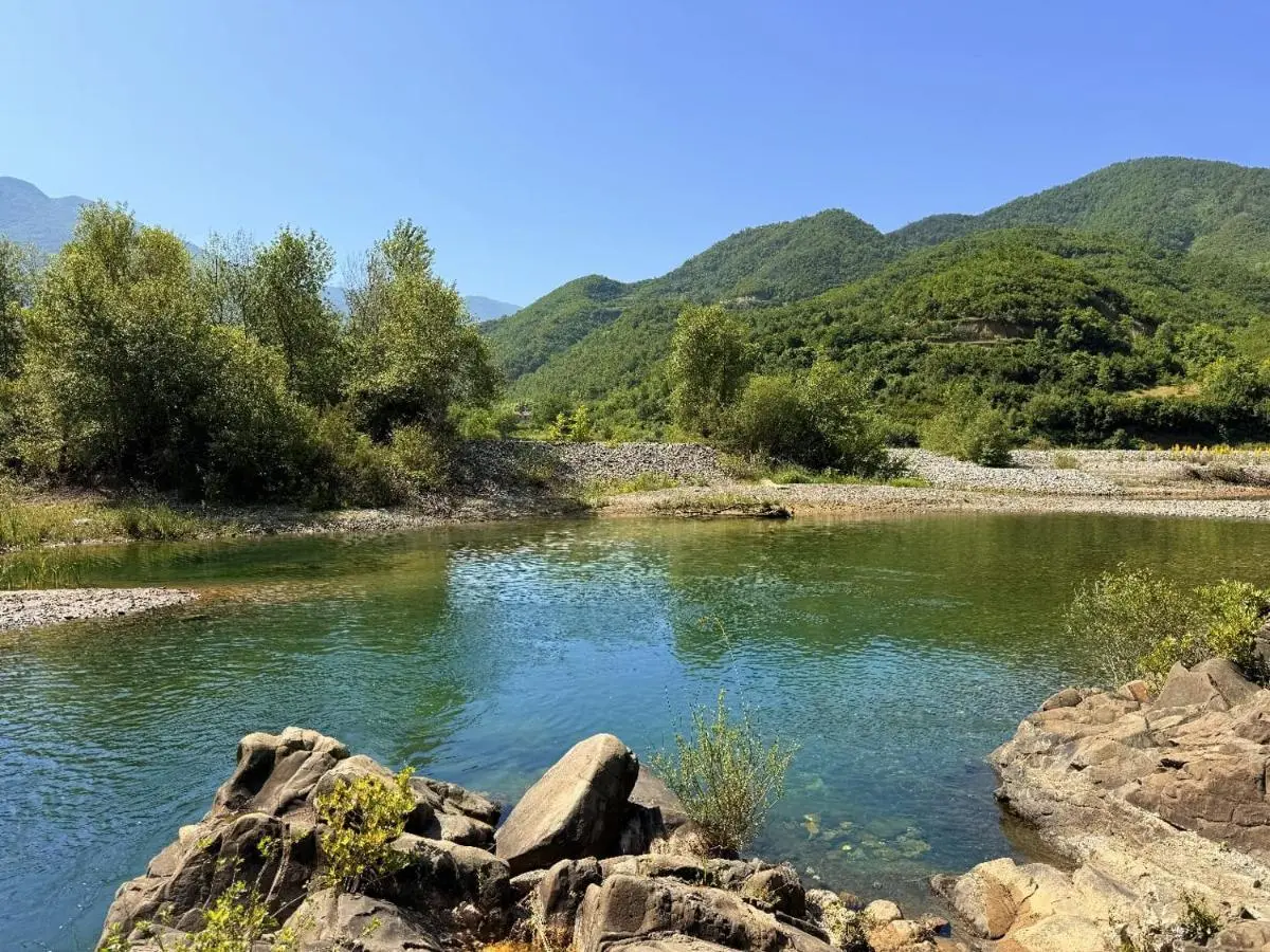 Bujtina Guri Hanit