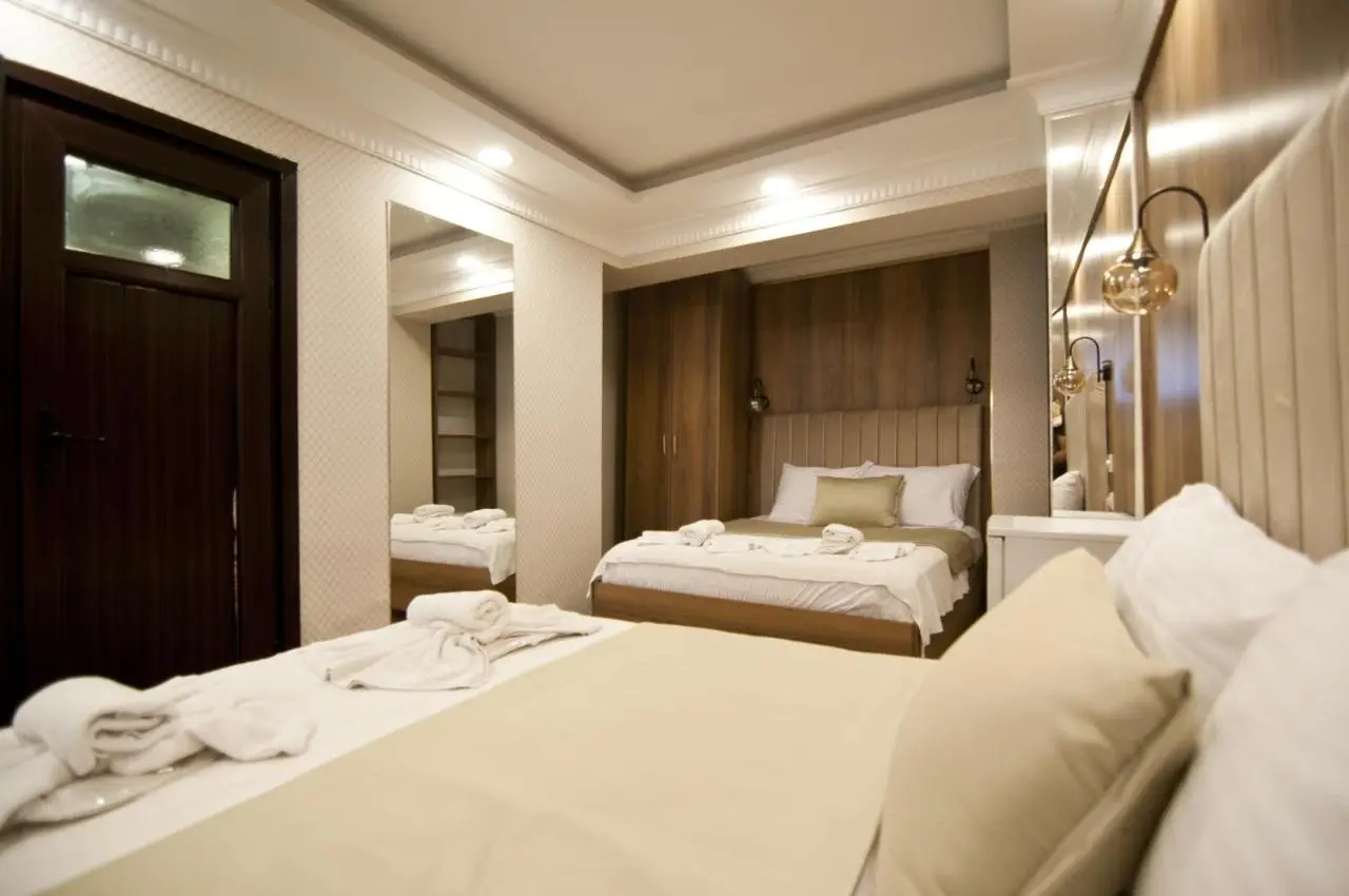 IMMORTELLE HOTEL lord sophiha