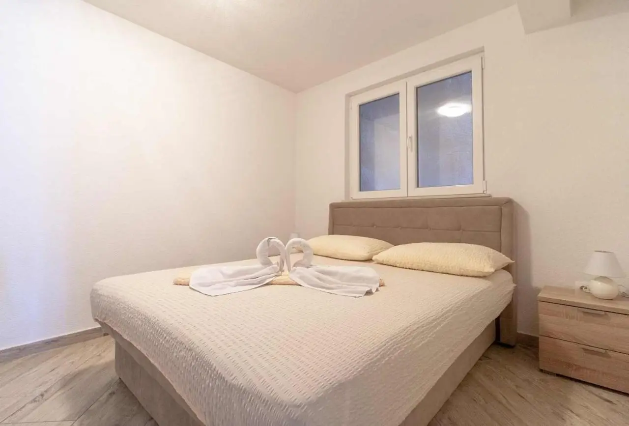 Villa Raguž sa Privatnom plažom i Garažom