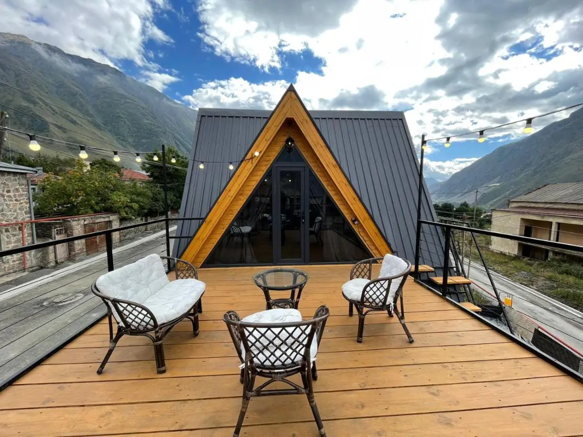 Magic Hut_Kazbegi