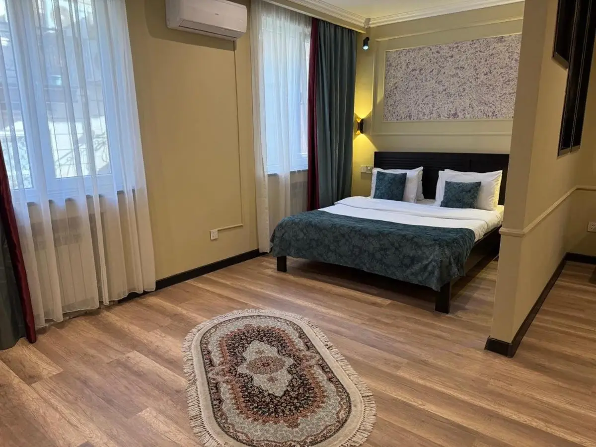 Hazz Central Hotel