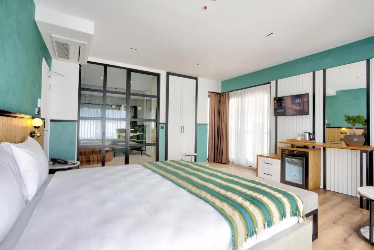 Fragments Hotel