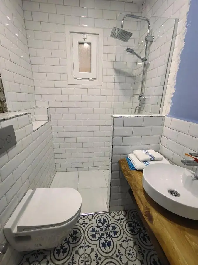 balcony 2BR apt with 2toilet and 2bath near to nişantaşi #3