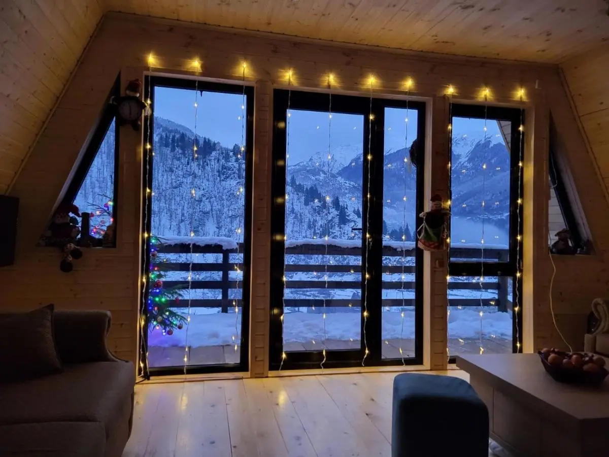 ლენტეხის მთის სასტუმრო - Lentekhi Mountain Inn