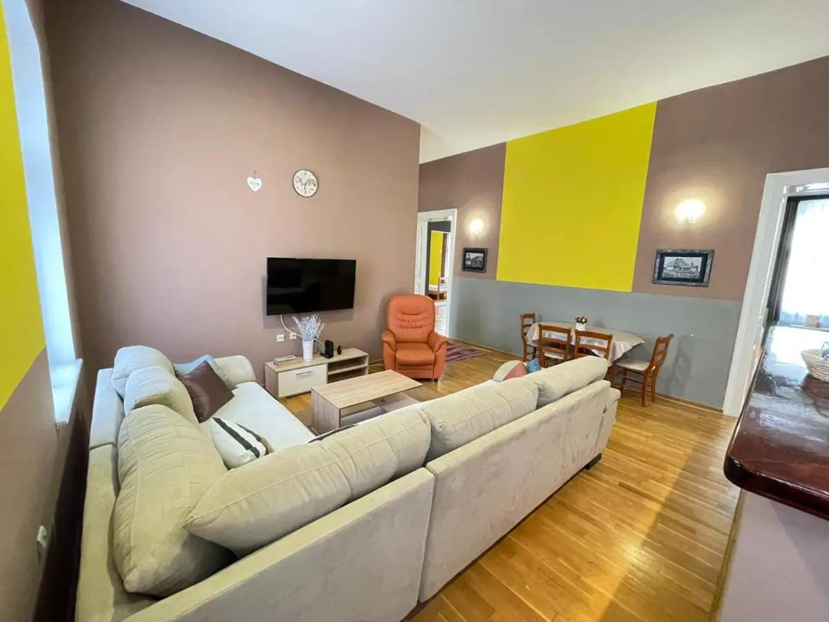 Apartment Pangea