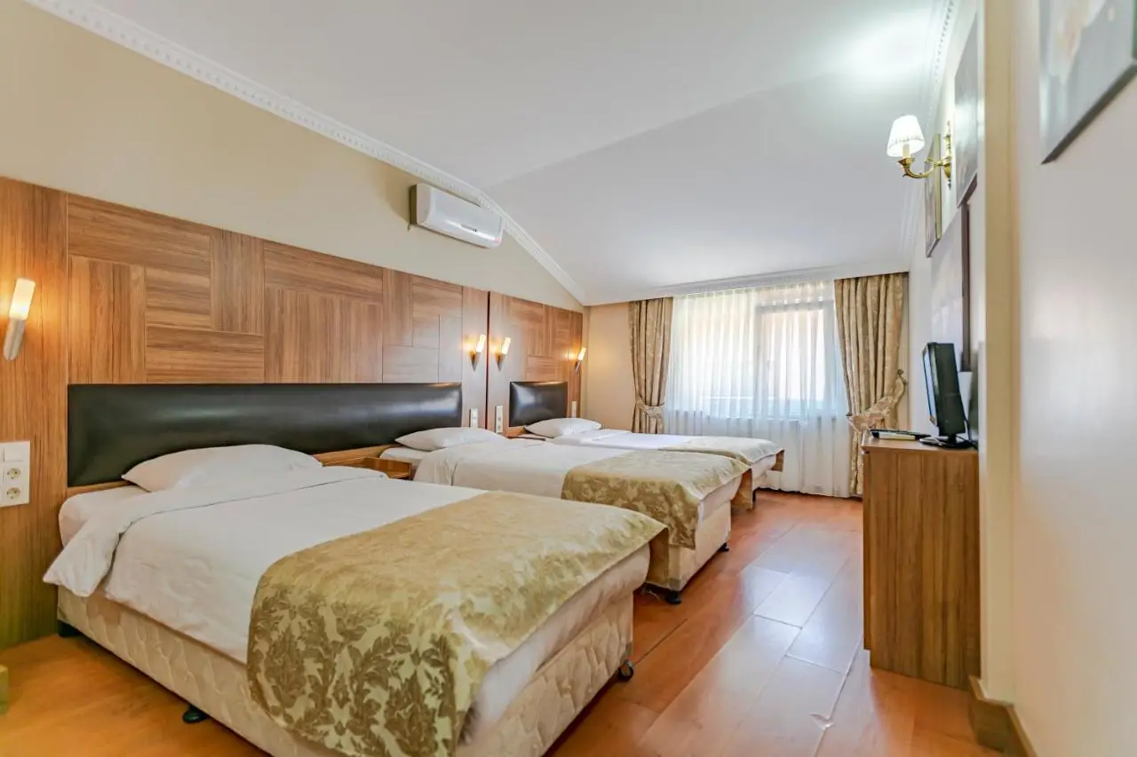 Elasophia Hotel