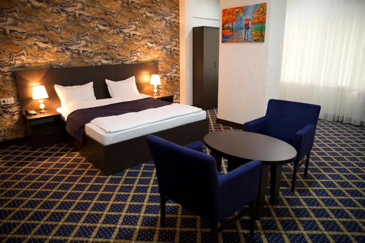 Kristal Inn Hotel