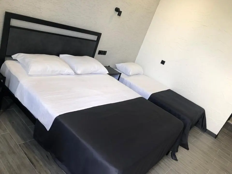 Hotel West Way