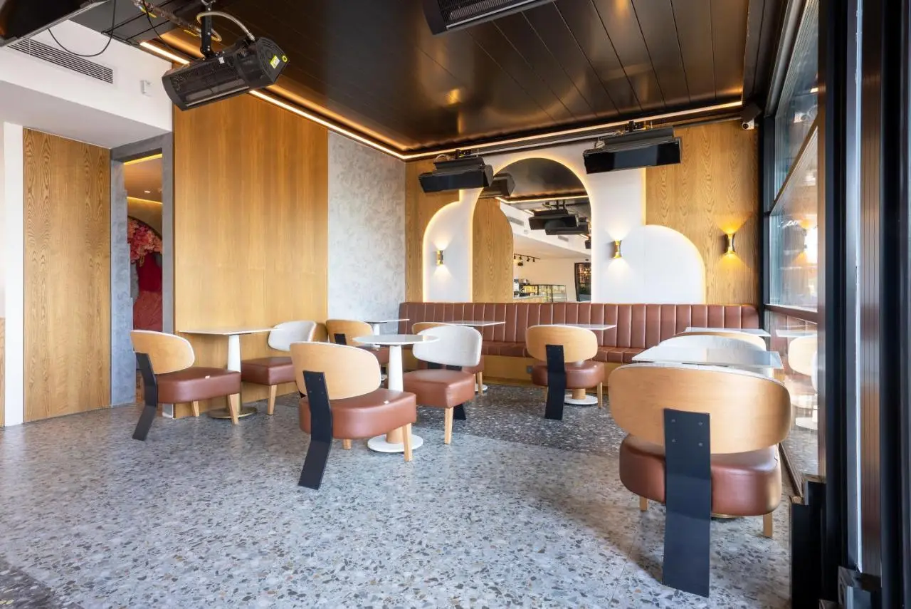 Premier Lounge Hotel