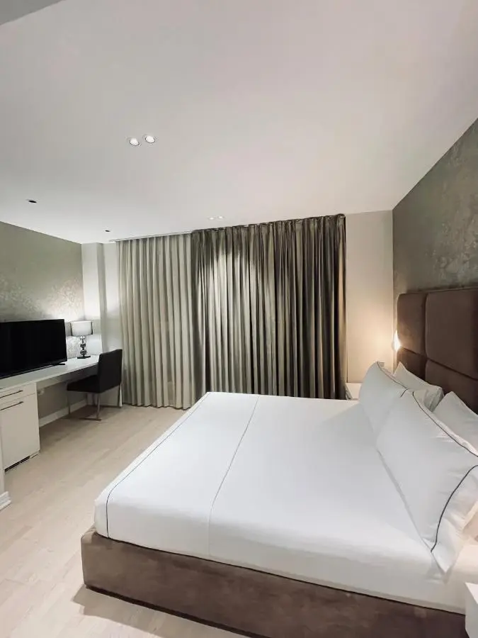 Hotel Oresti Center