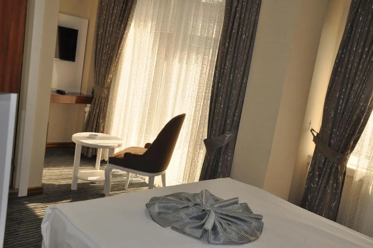 Grand Sera Hotel