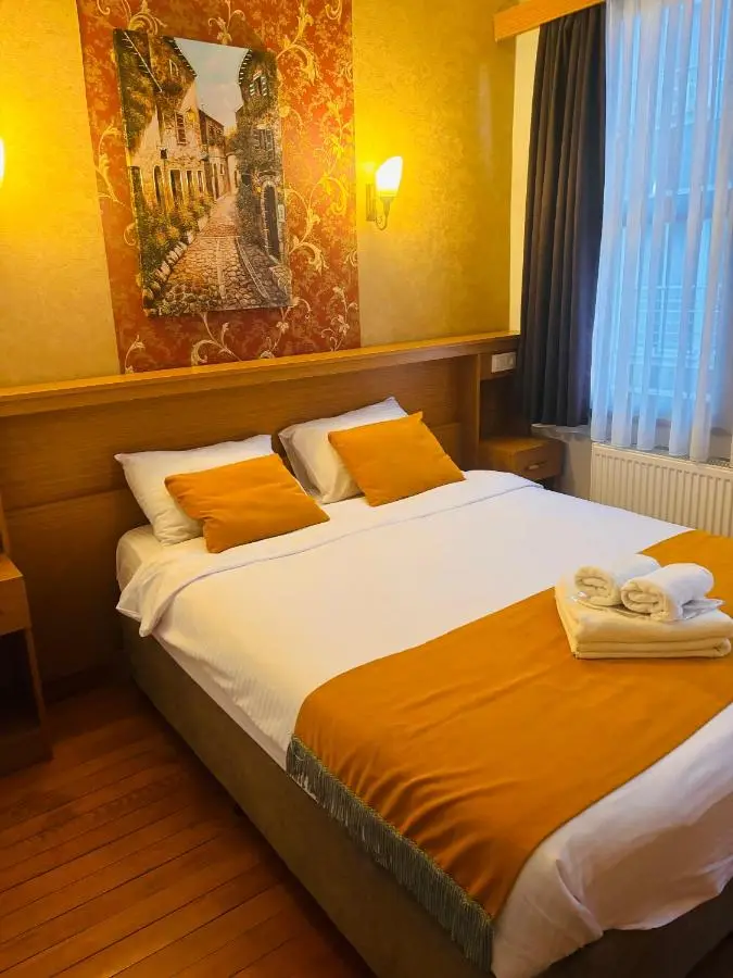 Lebon Hotel-Special Class
