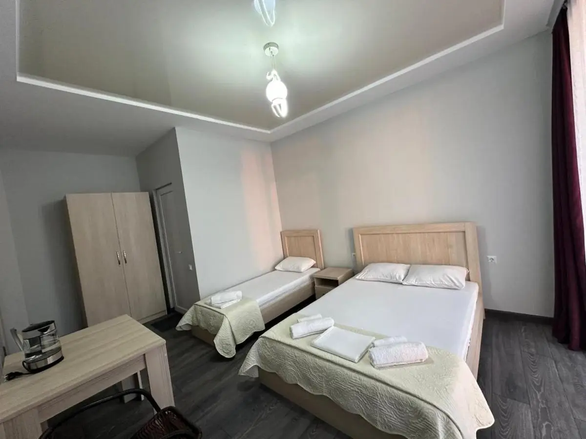 Guest House 99