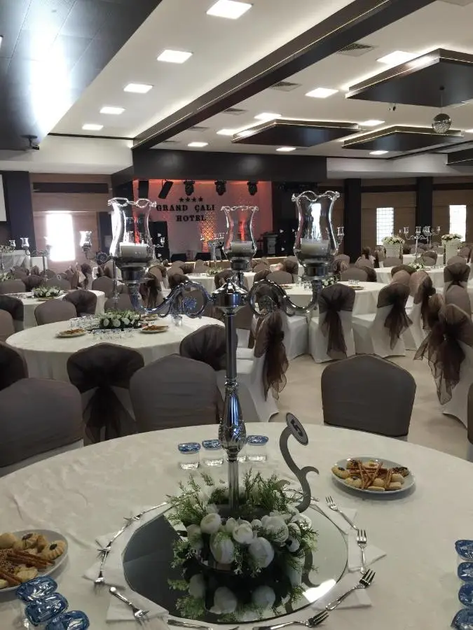 Grand Cali Hotel