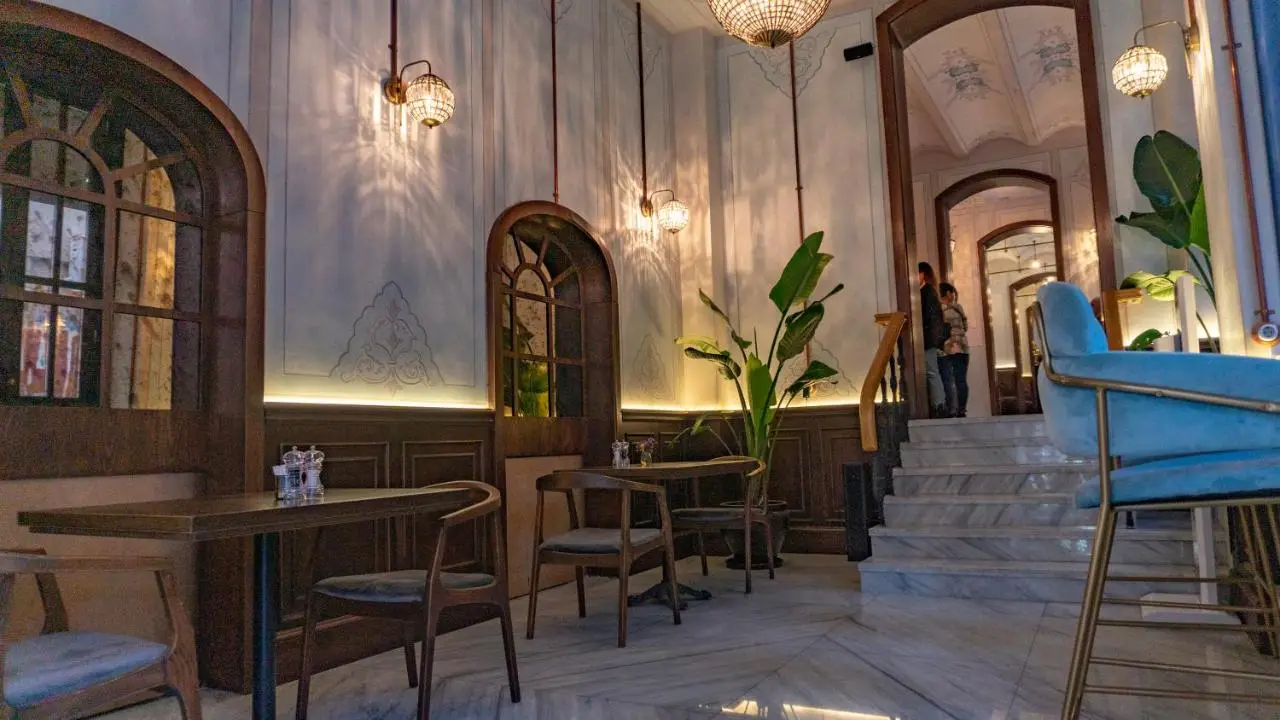 Meroddi Barnathan Hotel