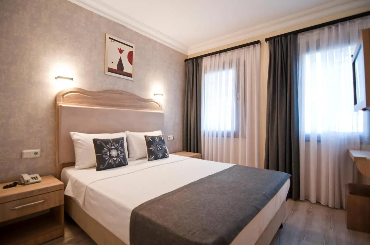 Artefes Hotel Old City& Spa