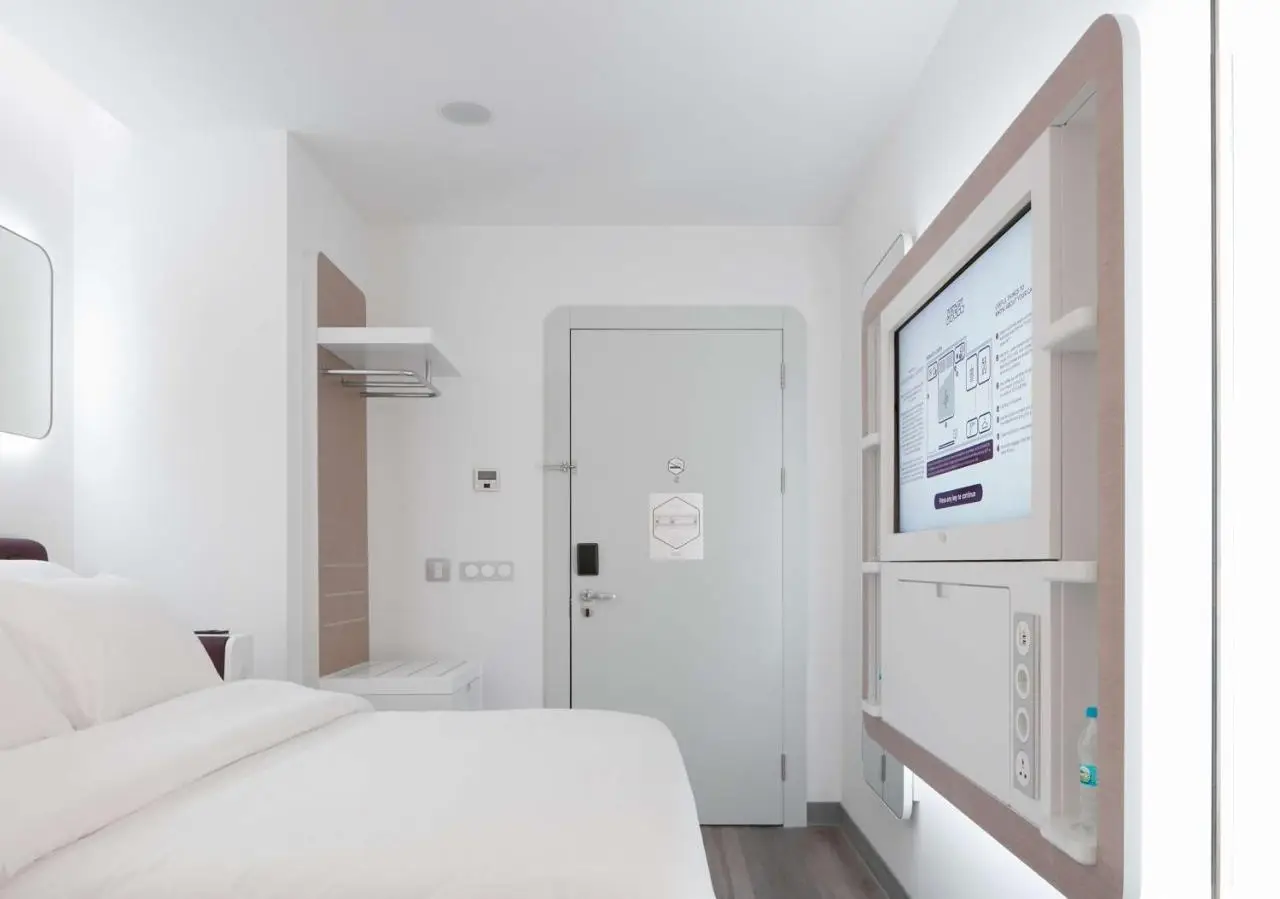 YOTELAIR Istanbul Airport, Duty free - International Transit area