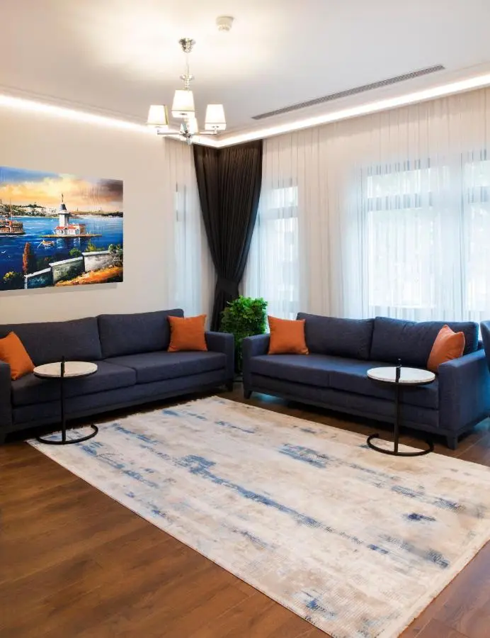 Garlon Residence