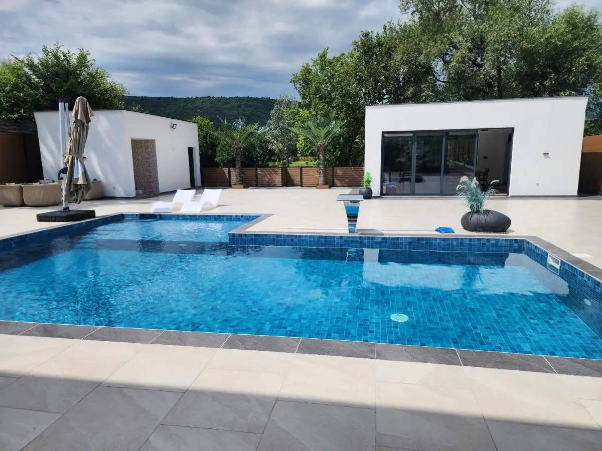 La Villa Luxury Home Bihac