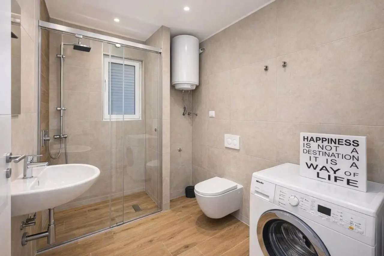 PIN Apartments - 3 Min to Skanderbeg