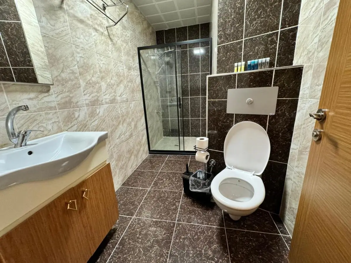 E5 PARK OTEL