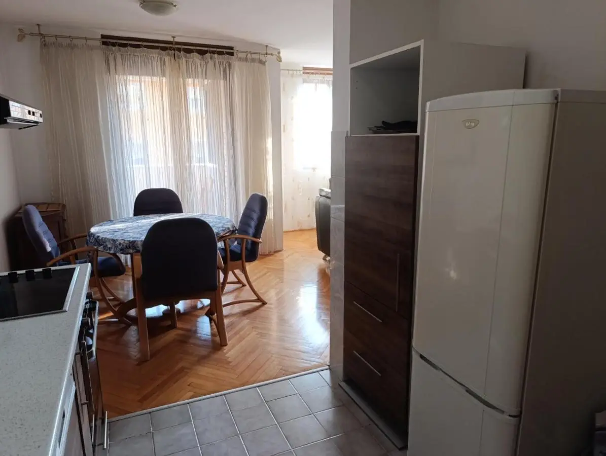 Centar SA with free garage parking