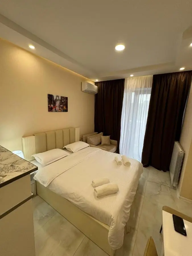 LiluHome Ameri Plaza apartment 21