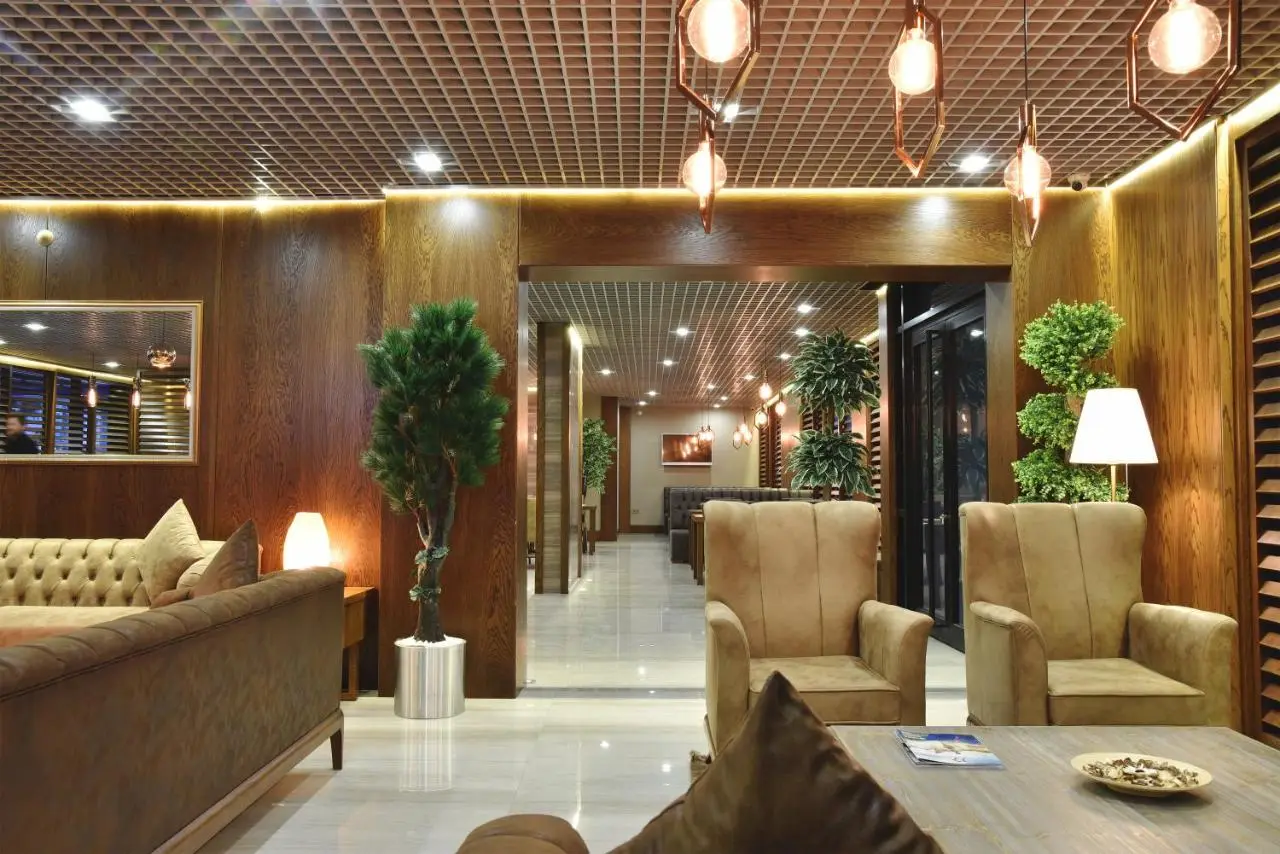 The Elegant Hotel