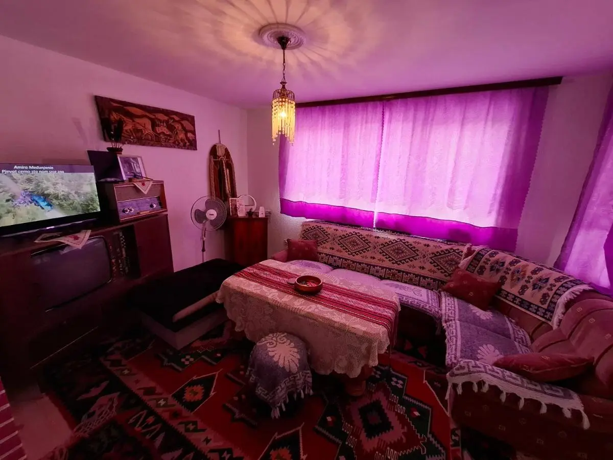 Retro Retreat Izačić